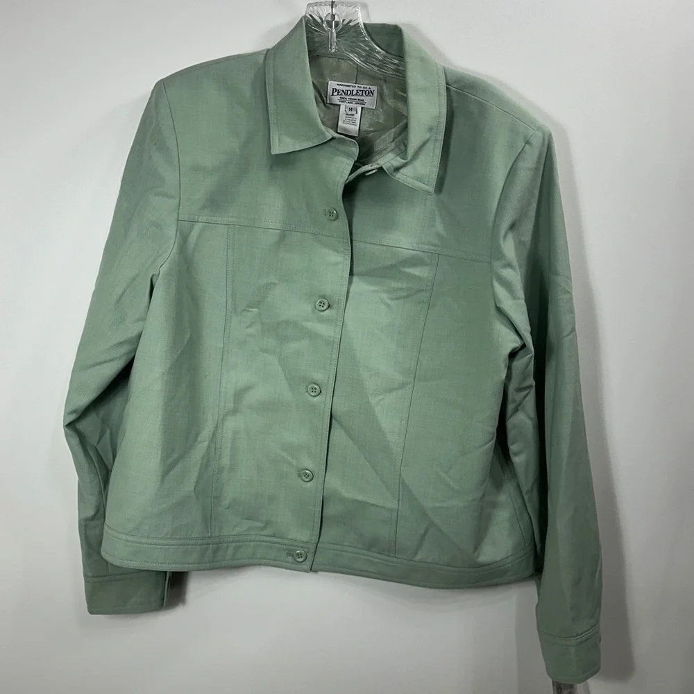 Pendleton  Women’s 100% Virgin Wool Green Button-Up Jacket size 14. NWT